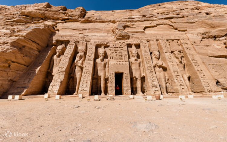 Асуан и храмы в Абу-Симбел